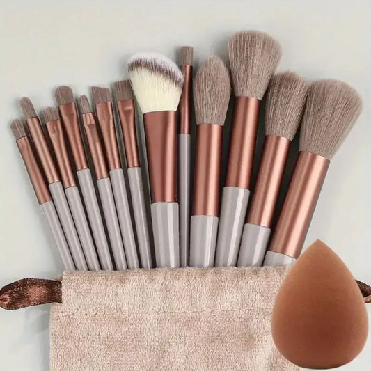 Professional Makeup Brush Set Soft Fluffy Brushes for Foundation and Powder